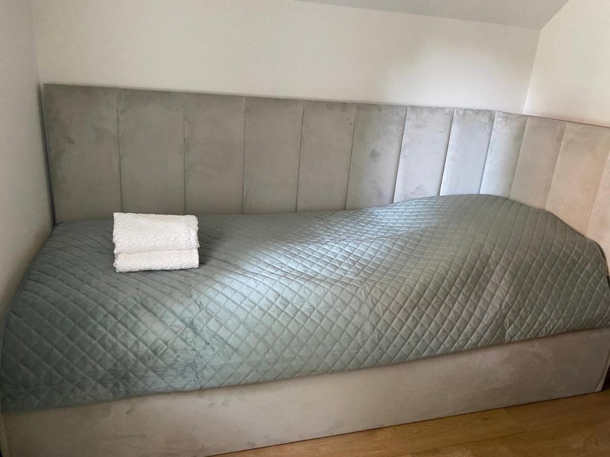 Apartamenty Przy Parku Szwedzkim Szczawno-Zdroj Exterior photo